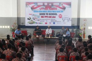 Home IMG 8030 300x200