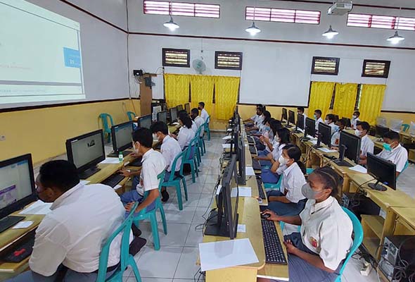 lab komputer